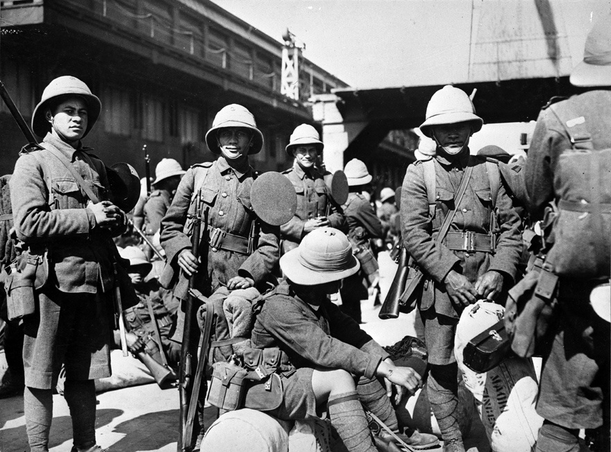 Native Contingent soldiers depart Wellington