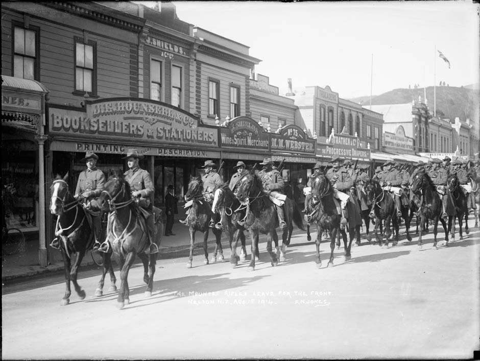 Mounted Rifles Regiment parading through Nelson