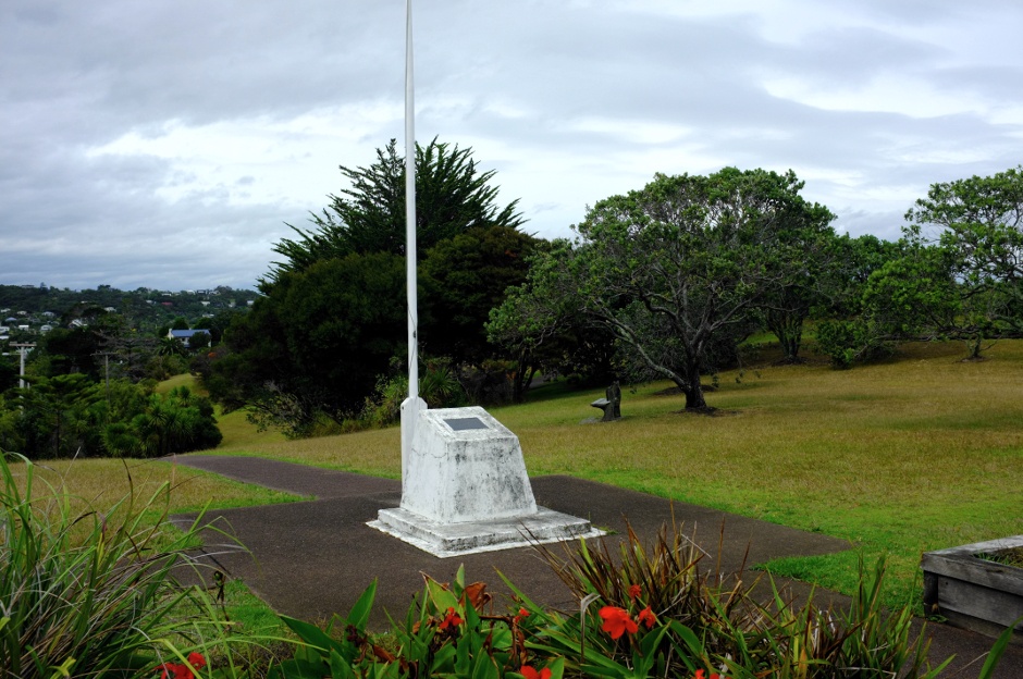 Alison Park memorial, Waiheke