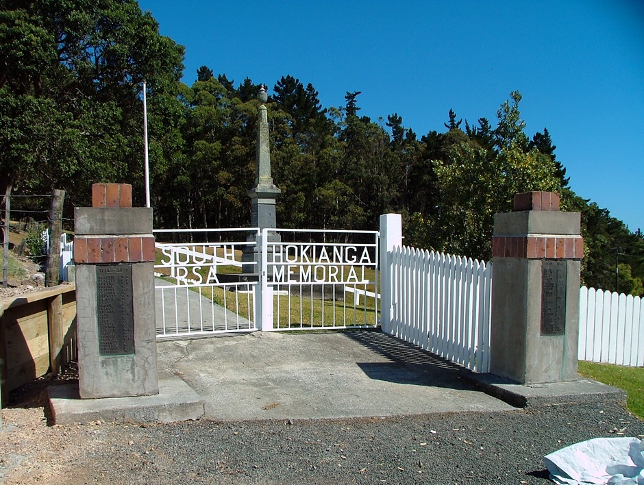 Rāwene war memorial 