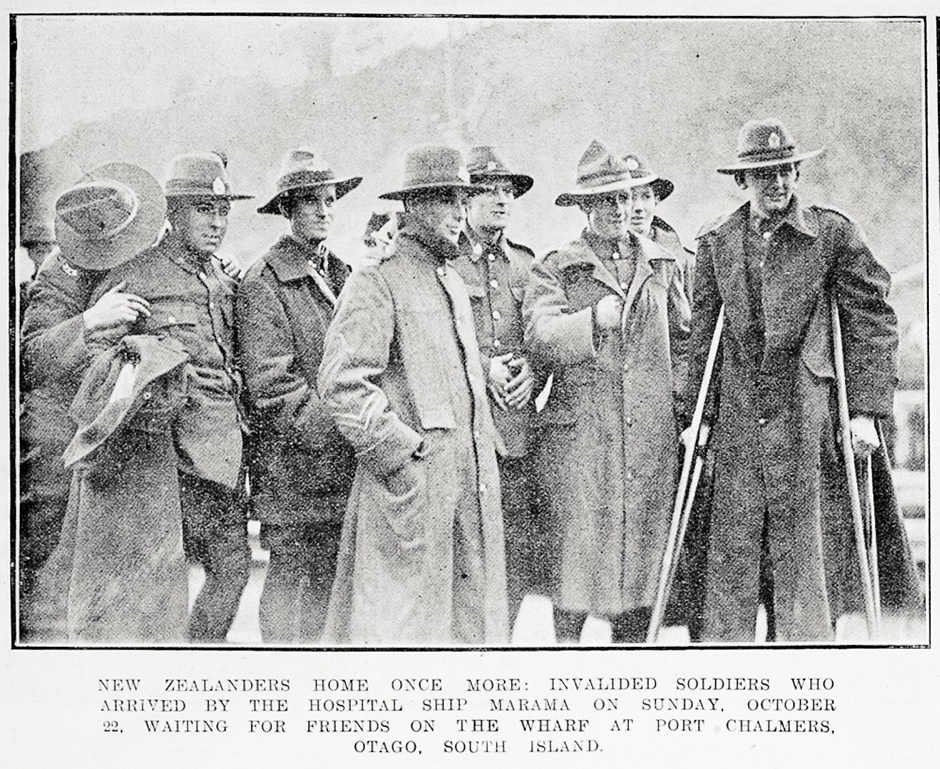 Wounded men return to Port Chalmers 