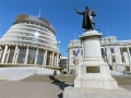 Panorama: Seddon statue at parliament