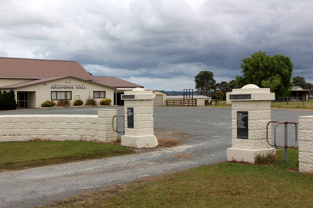 Arapohue Hall memorial gate
