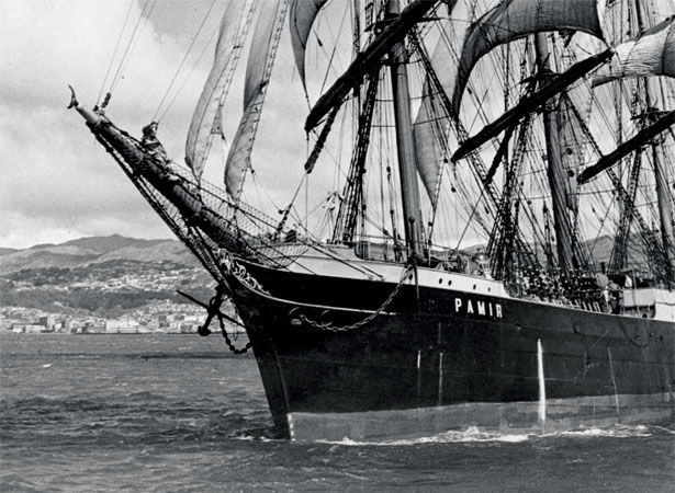 The Pamir in Wellington Harbour, 1940s