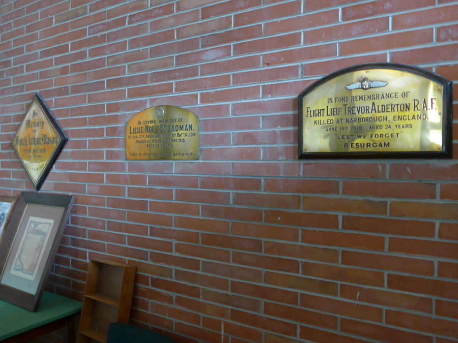 Christ Church memorials, Whangārei