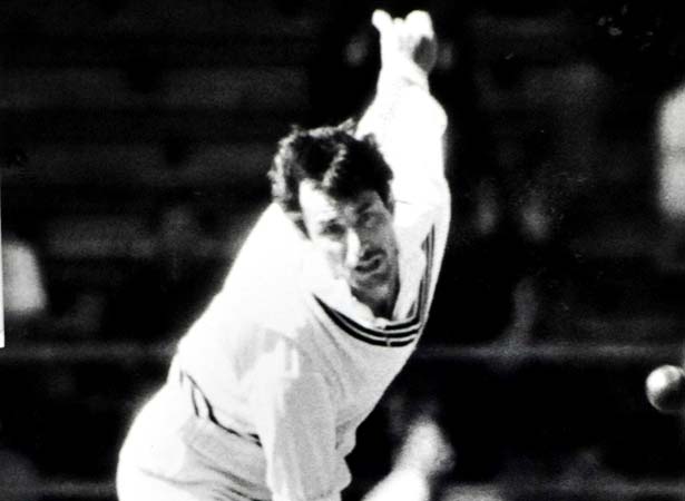 Richard Hadlee in full flight