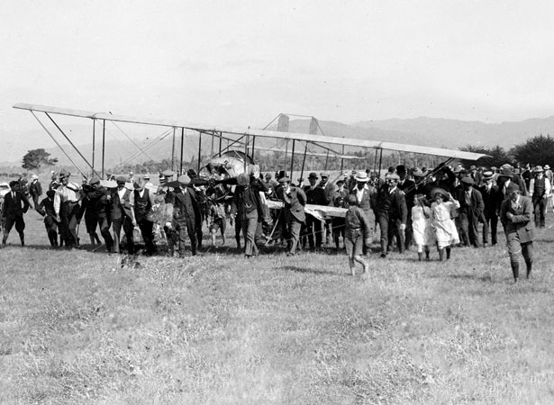 J.W.H. Scotland’s plane at Ōtaki