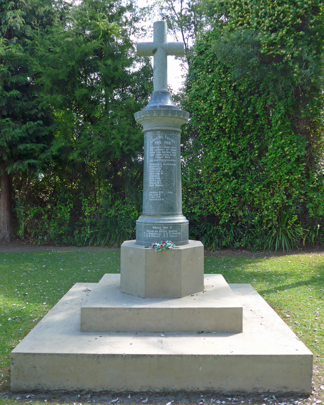 Frasertown War Memorial