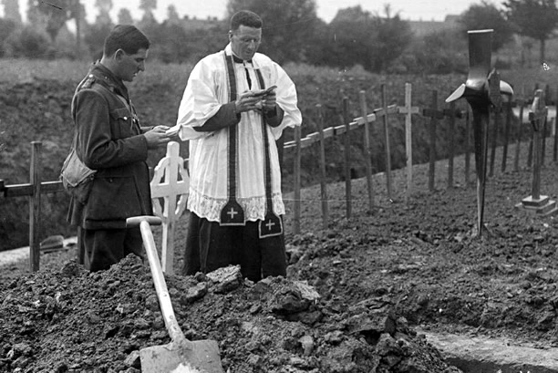 The funeral of Brigadier General Johnston killed in 1917