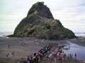 Lion Rock, Piha war memorial