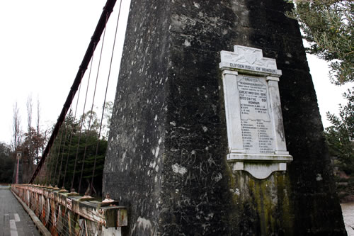 Clifden war memorial