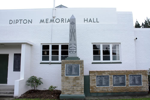 Dipton war memorial