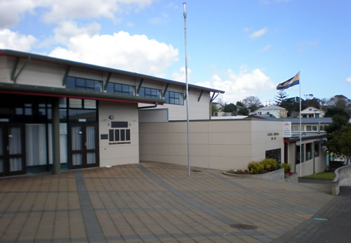 Helensville war memorial hall
