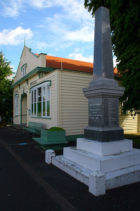Kihikihi First World War memorial