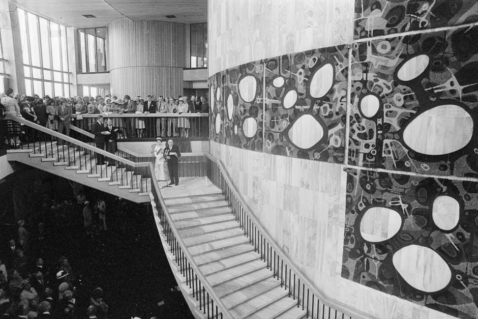 Opening of the Beehive in Wellington, 1977