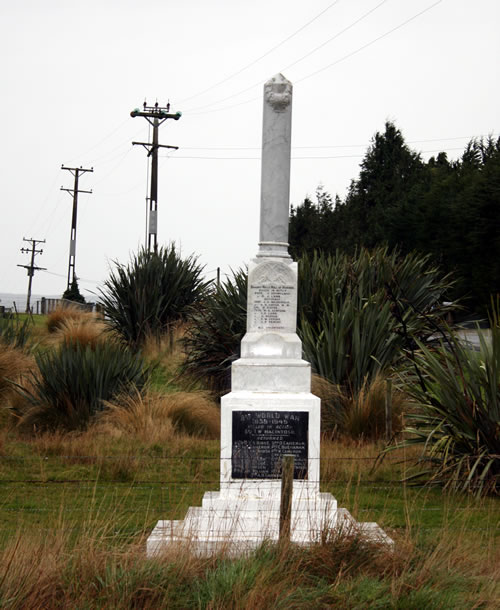Quarry Hills war memorial