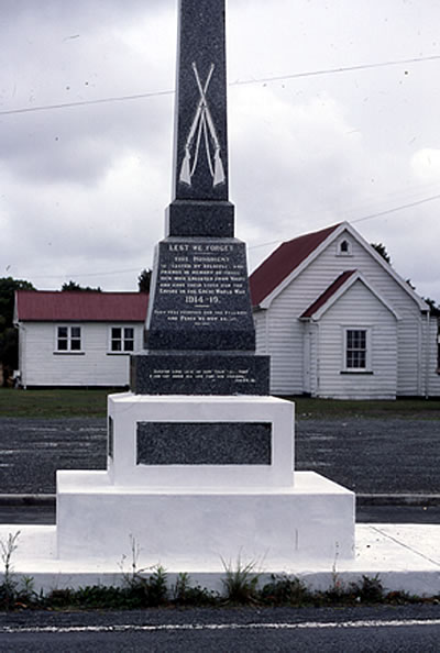 Waipū First World War memorial