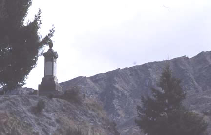 Arrowtown war memorial