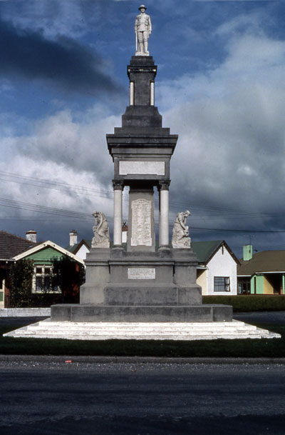 Balclutha war memorial