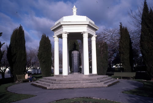 Milton war memorial