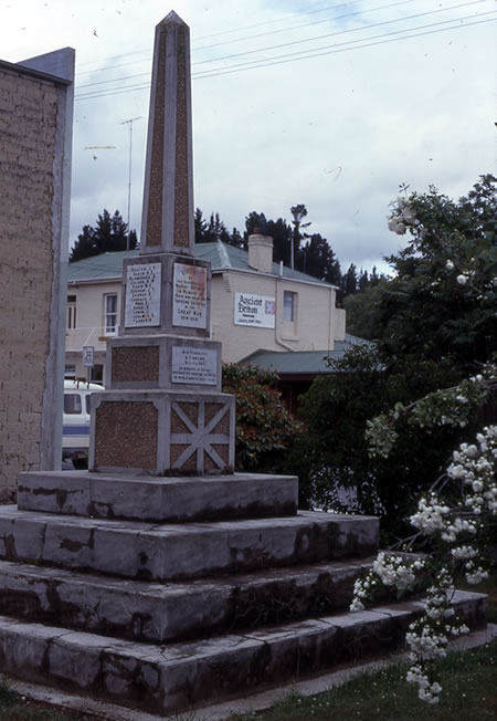 Naseby war memorial