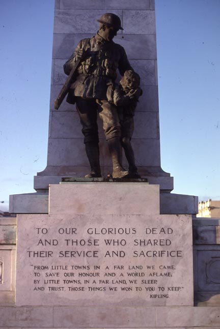 Ōamaru war memorial