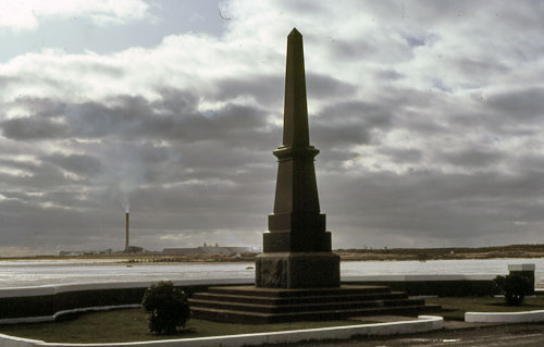 Bluff war memorial