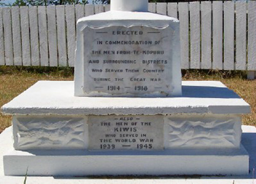 Te Kopuru war memorial