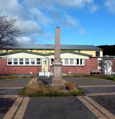 Wainuiomata war memorial