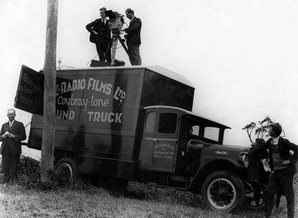 Coubray brothers at work, December 1929
