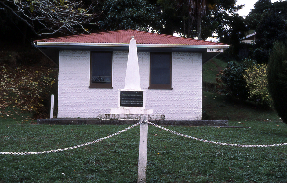 Kāwhia war memorial