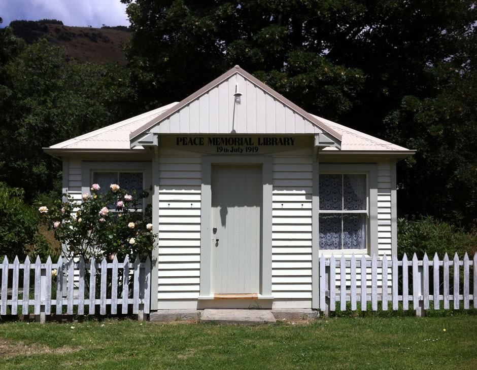 Le Bons Bay Peace Memorial Library