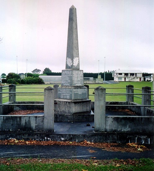 Maungakaramea memorials