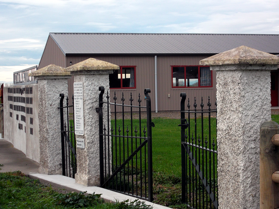 Moutoa war memorial