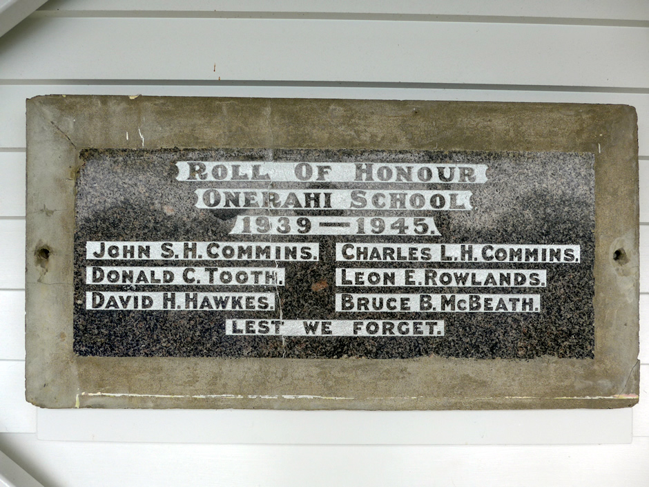 Onerahi School memorial tablet