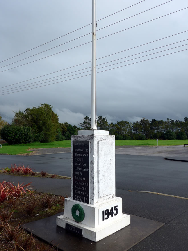 Ruāwai memorial flagstaff