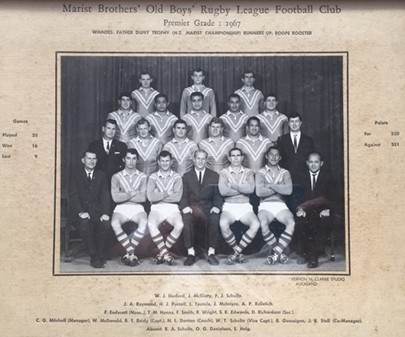 Football team group shot