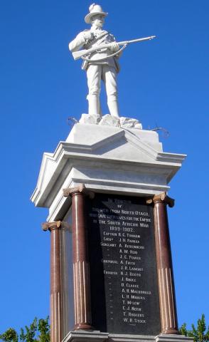 Oamaru memorial detail