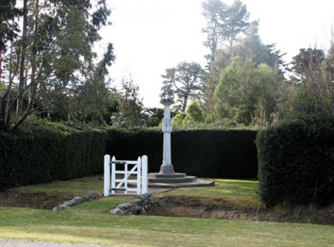 Kowai Bush memorial