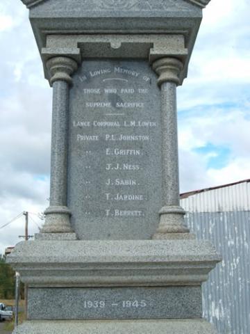 Makotuku memorial