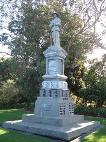 Petone memorial detail