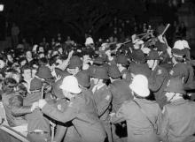 Police and anti-tour protesters clash, Wellington