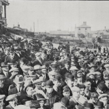 Strikers' meeting, Basin Reserve, 1913