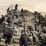 Transferring Gallipoli wounded to <em>Maheno</em>
