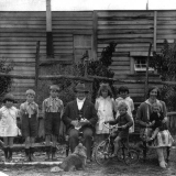 Waiuta family scene