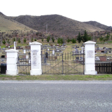 Kurow war memorial gates