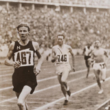 Jack Lovelock winning at Berlin Olympics