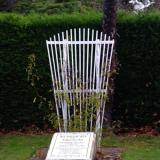 Grave of Nelson the mascot