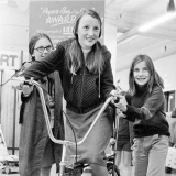 Girls with Sprint bicycle