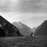 Queen Elizabeth leaving New Zealand, 1954